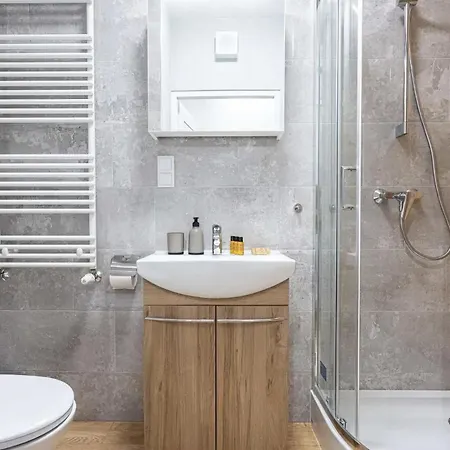Apartment Premium Studio By Batox *
